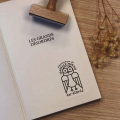Sello ex libris búho geométrico