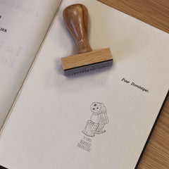 Sello ex libris búho en el tronco