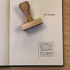 Sello ex libris libro brillante