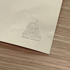 Ex libris perro sobre libro